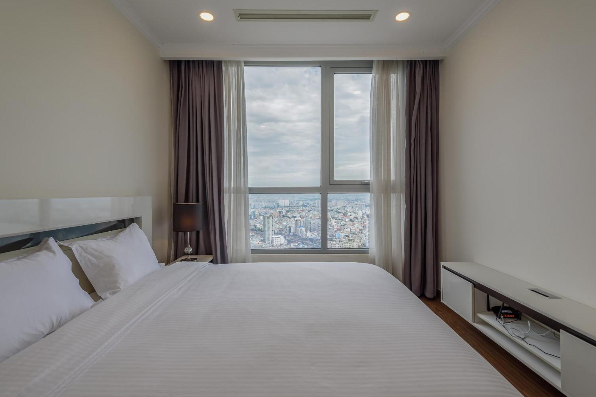 1 Bedroom Landmark Lp *