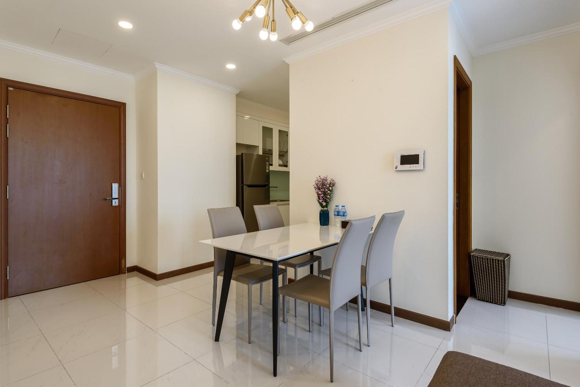 1 Bedroom Landmark Lp Căn hộ *